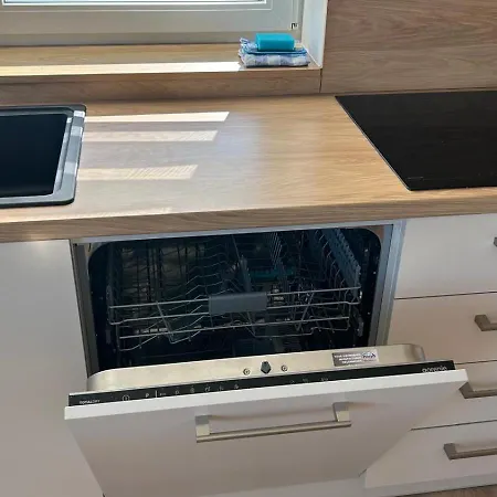 Moderny Dom S Kuchynou, Zahradou A Parkovanim Vakantiehuis *